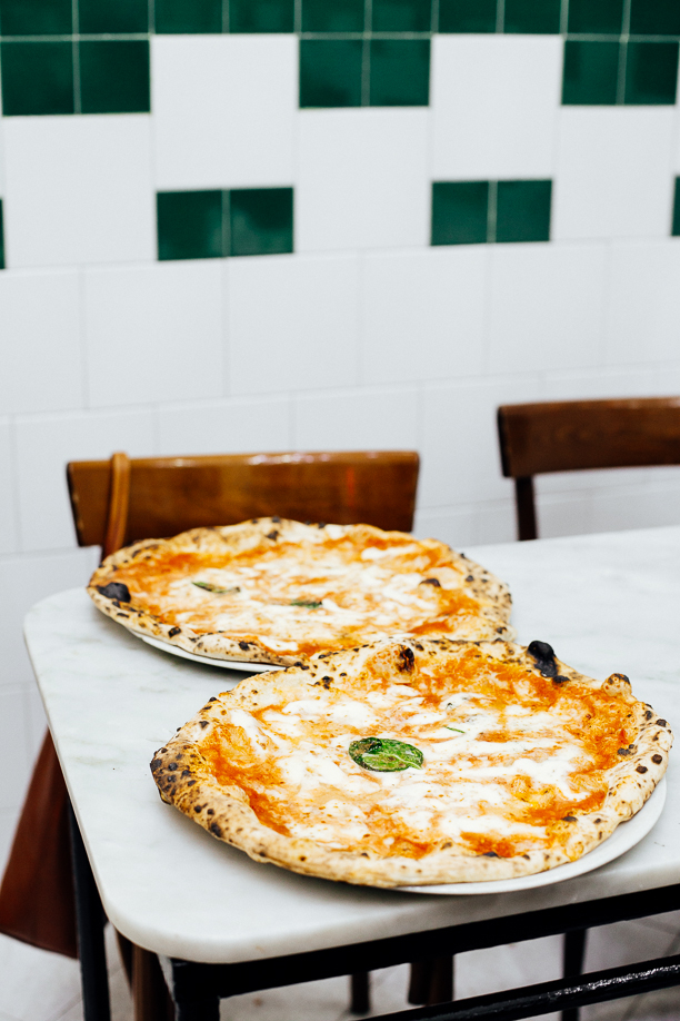 pizza margherita da Michele Naples 