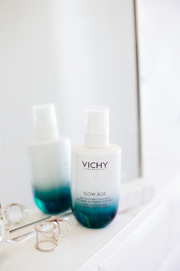 slow down concept for the VICHY SLOW AGE day cream