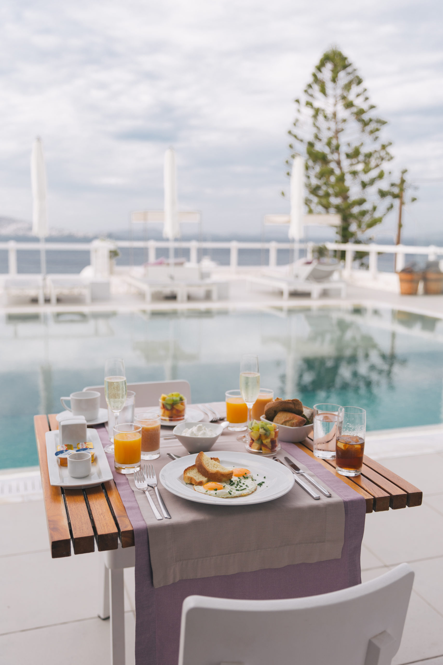 breakfast by the pool