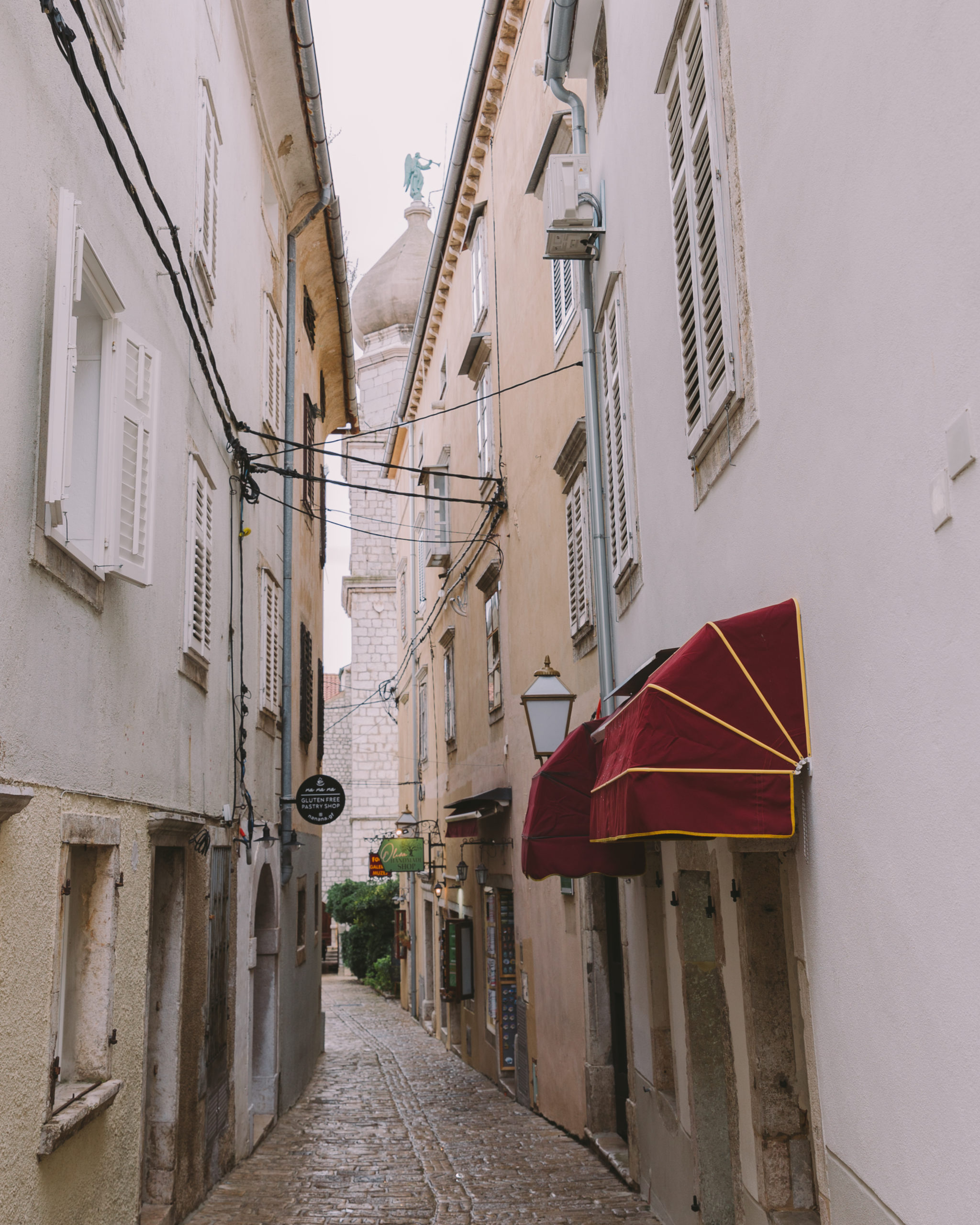 Island hopping in Croatia