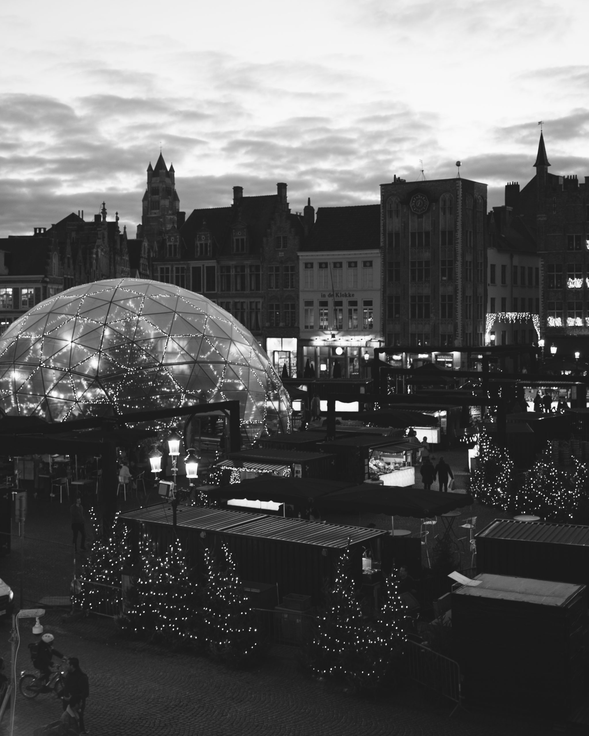 Bruges Brugge night photography Christmas markets