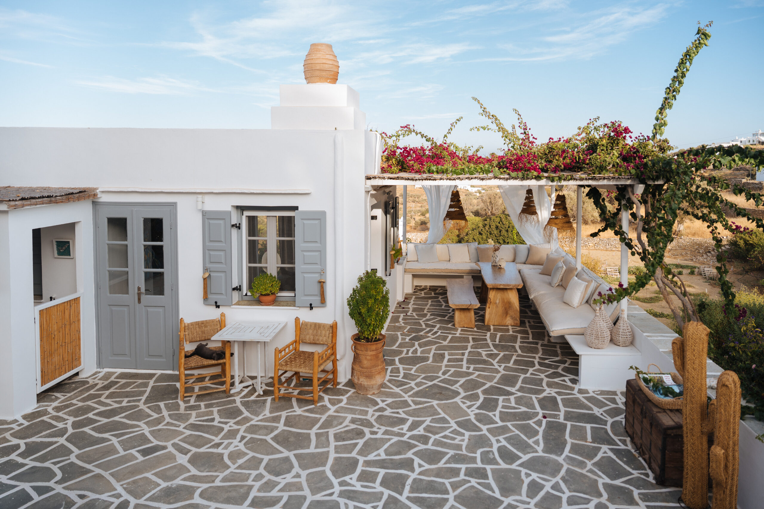 Nissos suites hotel - best small boutique hotel on Sifnos island