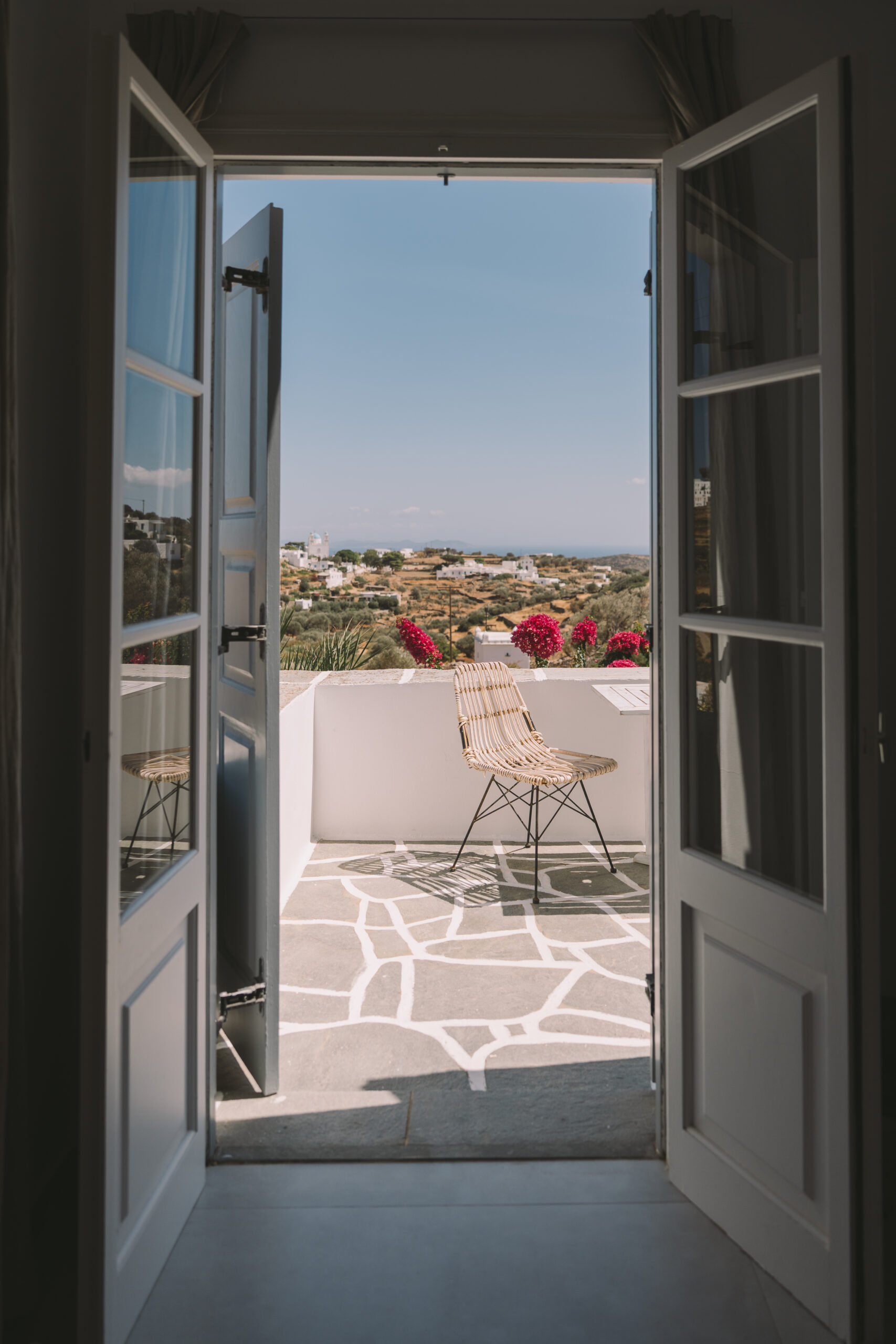 Nissos suites hotel - best small boutique hotel on Sifnos island